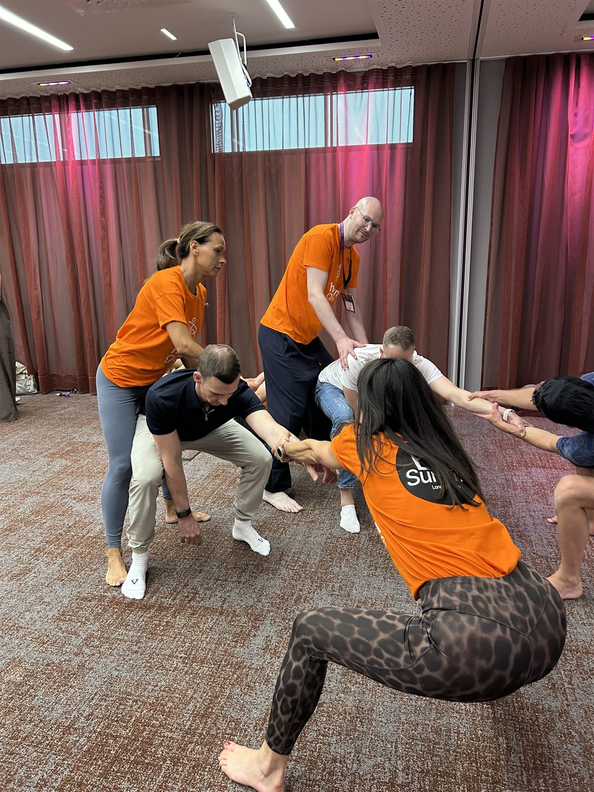 Double Arm Pull Fascial Maneuver bei Human Garage Workshop